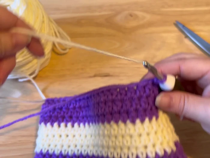 Chain 2, turn, work 3 more rows of 30 stitches.