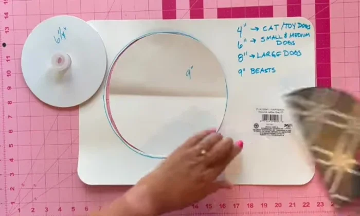 Prepare circle templates: Use vinyl placemats and cut or fold them into half circles. The number of circles needed is four times the desired size of the snuffle ball (e.g., 32 circles for an 8-inch ball).