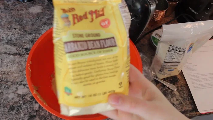 Mix all ingredients thoroughly.