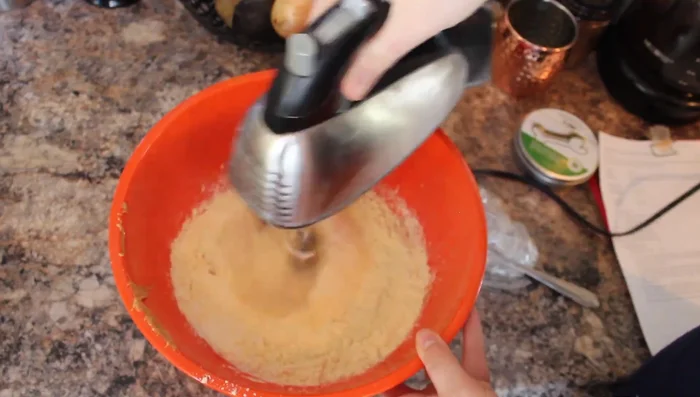 Mix all ingredients thoroughly.