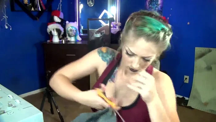 Finish and try on: Remove pins, trim excess threads, and try on the pants. Make any necessary final adjustments.