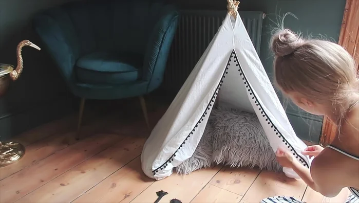 Style and ruching: Add ruching or other styling elements for a more open and appealing look.