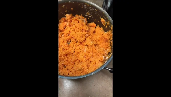 Let the treats cool completely before serving.