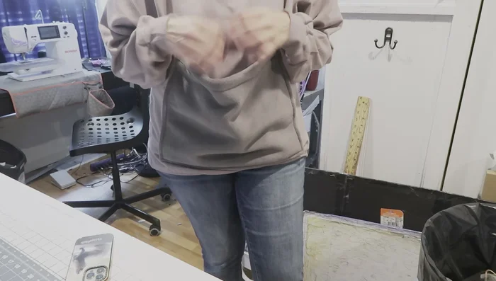 Add closure (optional). If desired, add velcro or snaps to the top edge of the pocket for a more secure closure.