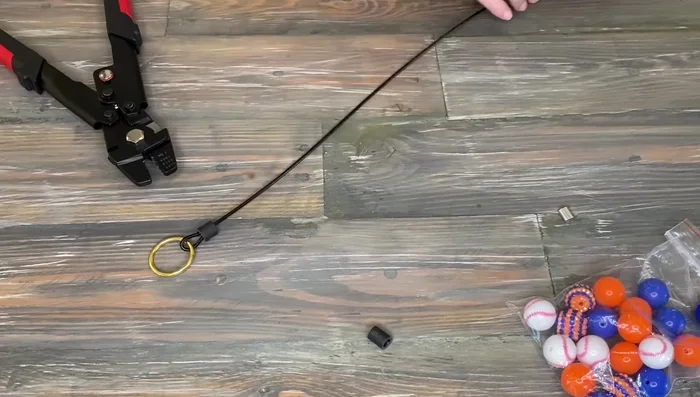 Cut the wire rope to the desired length, ensuring it's the correct inside length when the collar is curled.