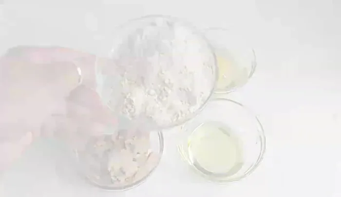 Blend ingredients: 1 cup oat flour, 1 can tuna (drained), 1 large egg, 1 tbsp olive oil.