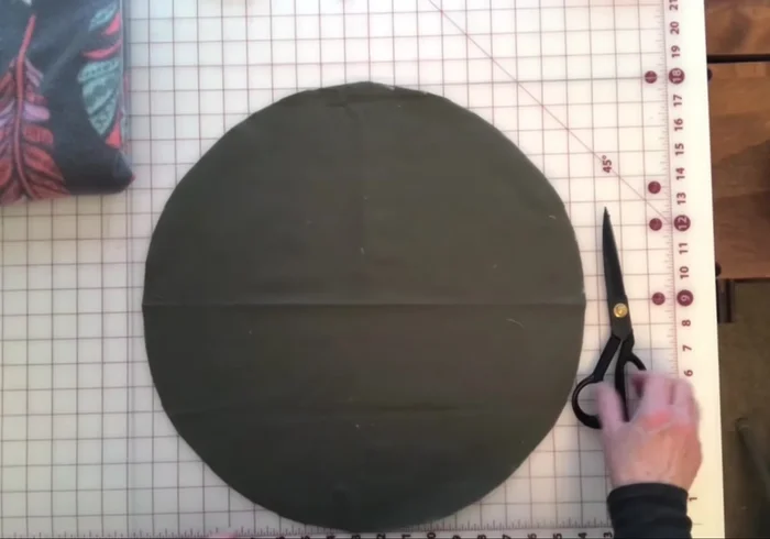 Zigzag stitch around the perimeter of the fleece and canvas circle, leaving the 8-inch opening unstitched.