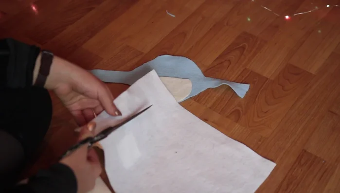 Add Velcro to the Eeyore headpiece for fastening.