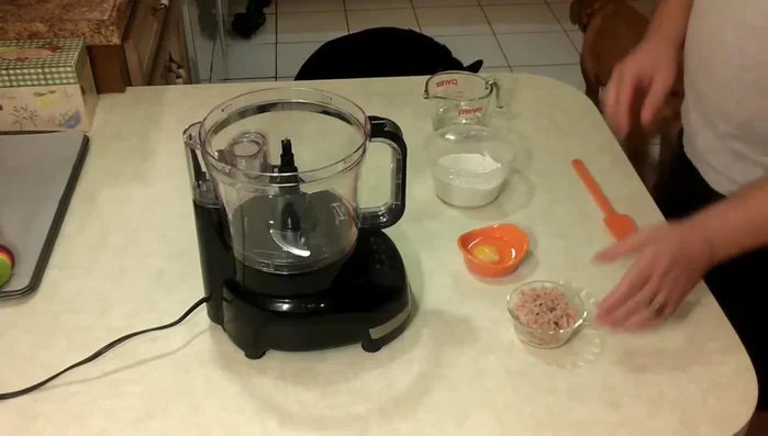 If the dough is too sticky, add a little more flour; if too dry, add a little more water.