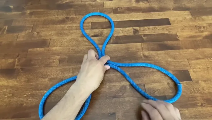 Divide each loop into three equal parts.