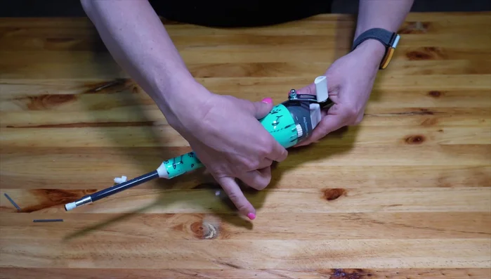 If the line is completely lost, unscrew the reel and grab the line.