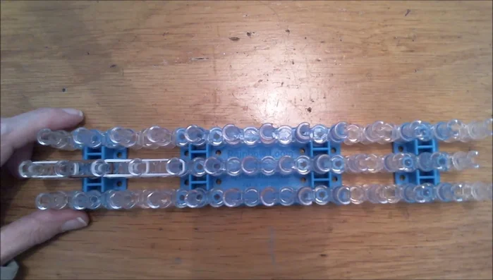 Use double loops for the remaining bands, starting with a single dark brown band.