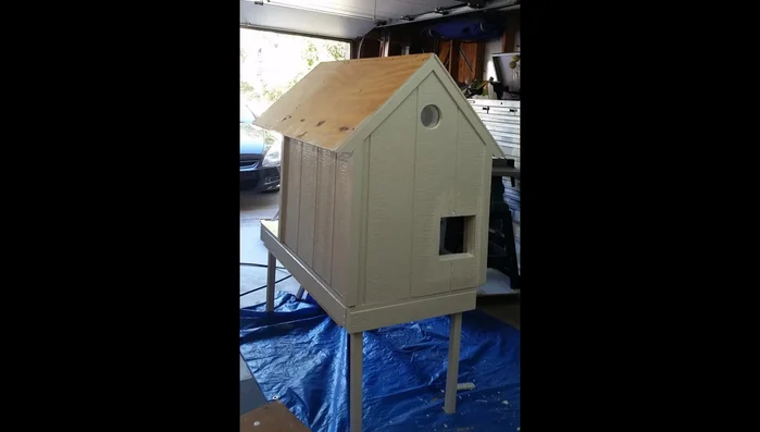 Insulate thoroughly: Apply two-inch foam insulation to the walls, floor, and ceiling for optimal temperature regulation.