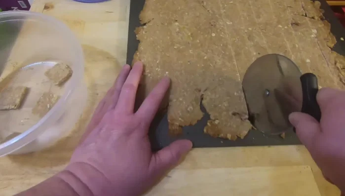 Fill the remaining dough into a mini muffin pan.