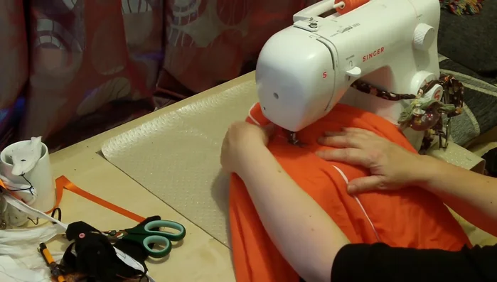 Close the opening: Close the opening left for turning.