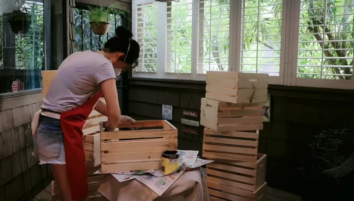 Apply one coat of polycrylic to protect the stain.