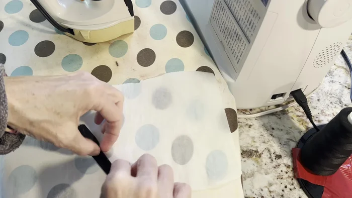 Initial Assignment and Obstruction: Agents are assigned to investigate bank robberies in Chicago but face resistance from the lead investigator.