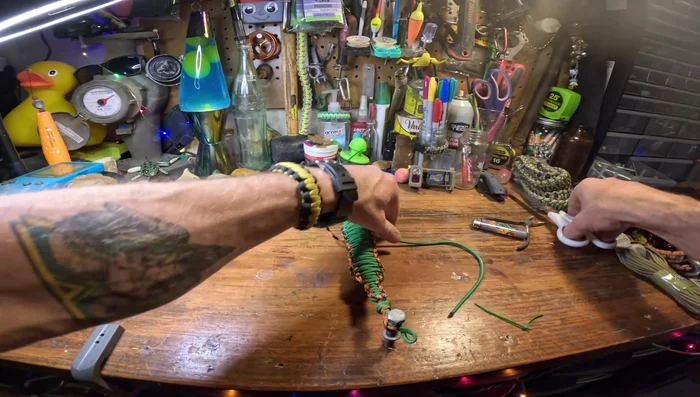 Finish and Secure: Cut off excess paracord, melt or singe the ends to prevent fraying.